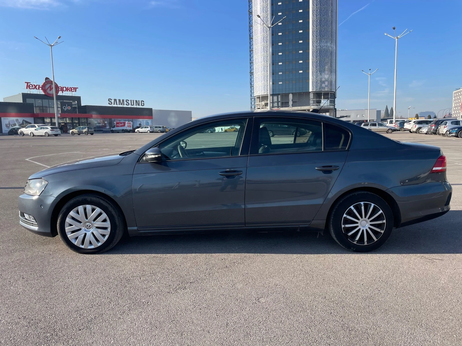 VW Passat 2.0TDI-NAVI-177-AUTOMATIC  - изображение 4