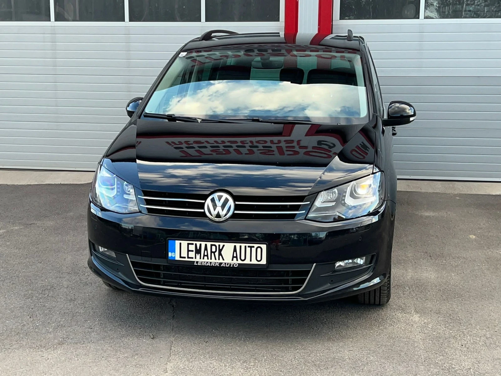 VW Sharan 2.0TDI HIGHLINE KLIMATRONIK NAVI EVRO 6B ЛИЗИНГ!!! - изображение 2