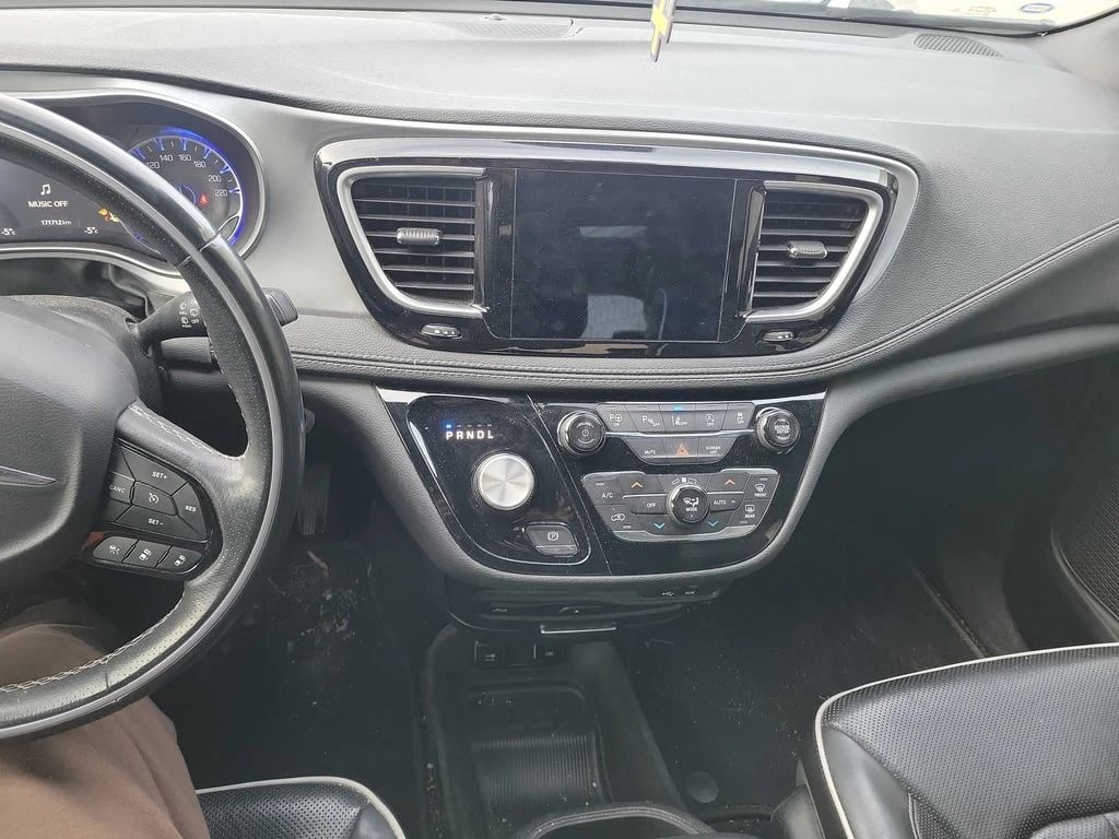 Chrysler Pacifica * Limited * CARFAX * БЕЗ ПЪРВОНАЧАЛНА ВНОСКА - изображение 9