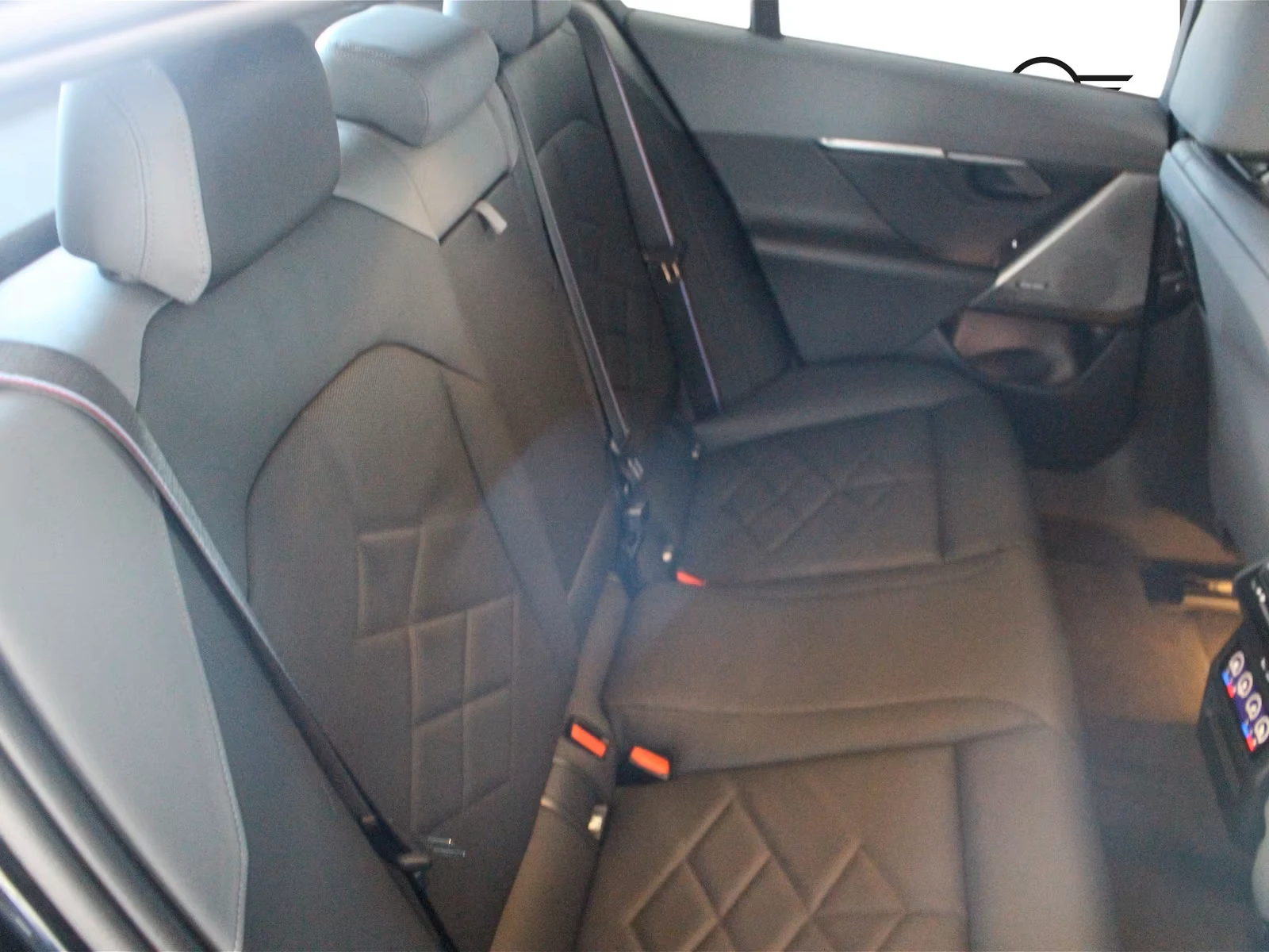 BMW i5 eDrive40* M SPORT PRO* DISTR* KEYLESS* 360 CAM* HU, снимка 10 - Автомобили и джипове - 54064029