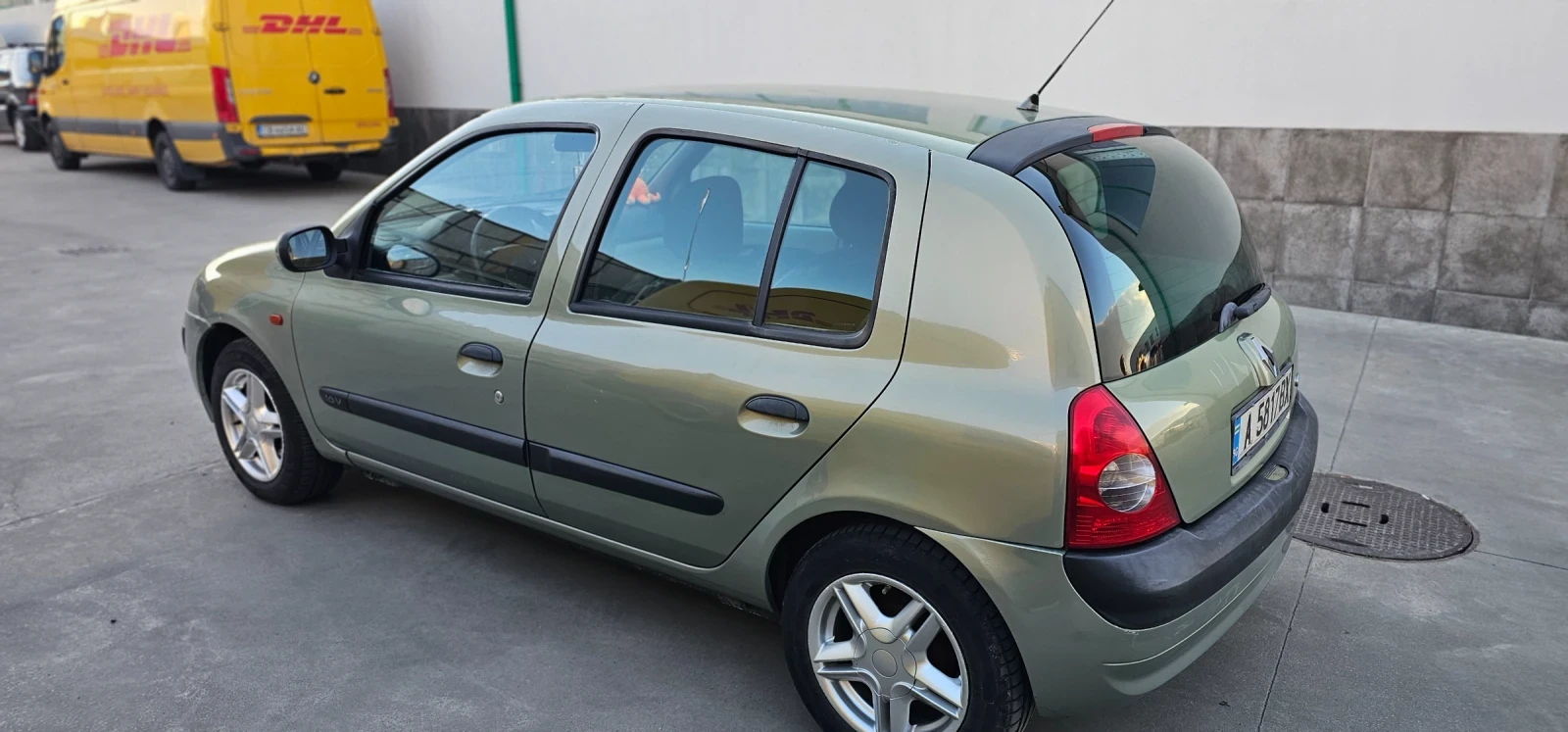 Renault Clio 1.2 16V, снимка 7 - Автомобили и джипове - 54130422