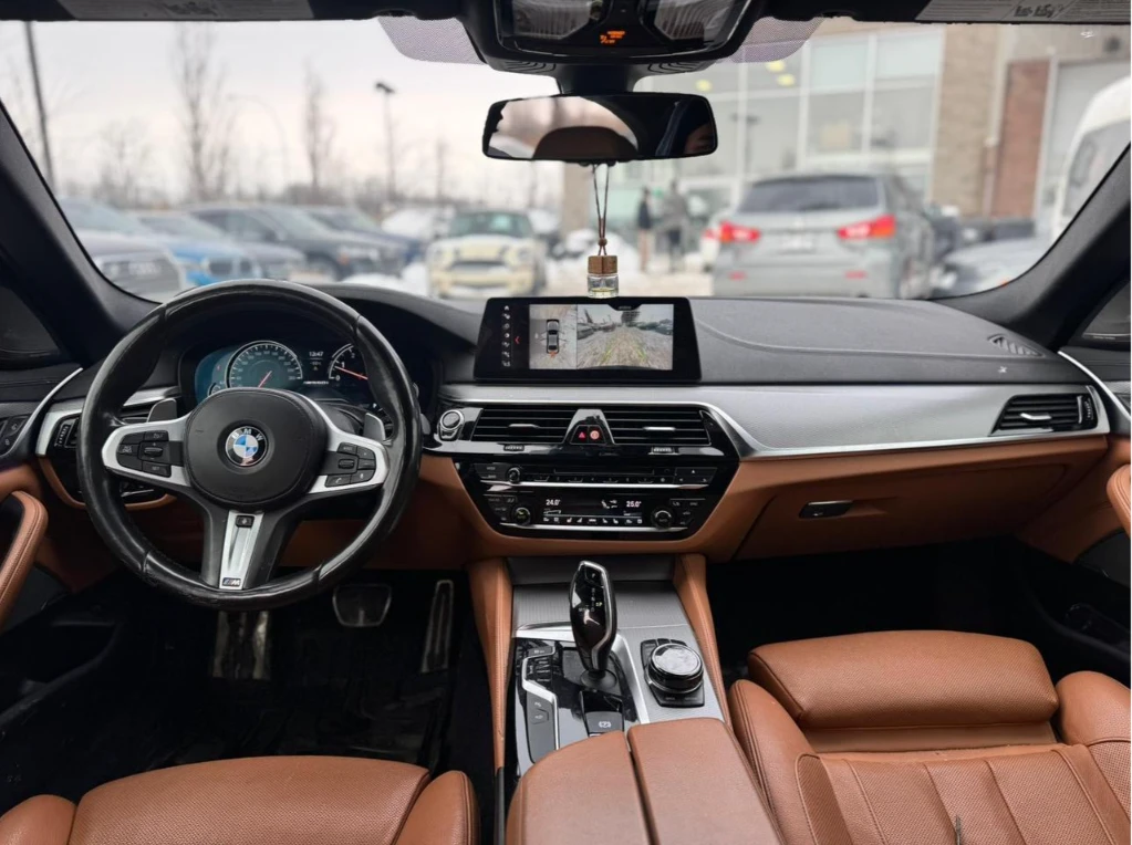 BMW 550 XDRIVE* RECARO* HARMAN* KARDON* КАМЕРИ* 360* , снимка 6 - Автомобили и джипове - 54139006
