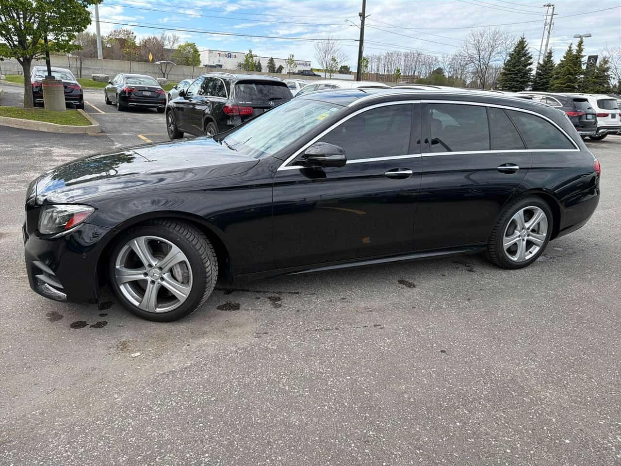 Mercedes-Benz E 400 4MATIC * BURMASTER* ДИСТРОНИК* 360 КАМЕРА* ПАНОРАМ, снимка 3 - Автомобили и джипове - 54593233