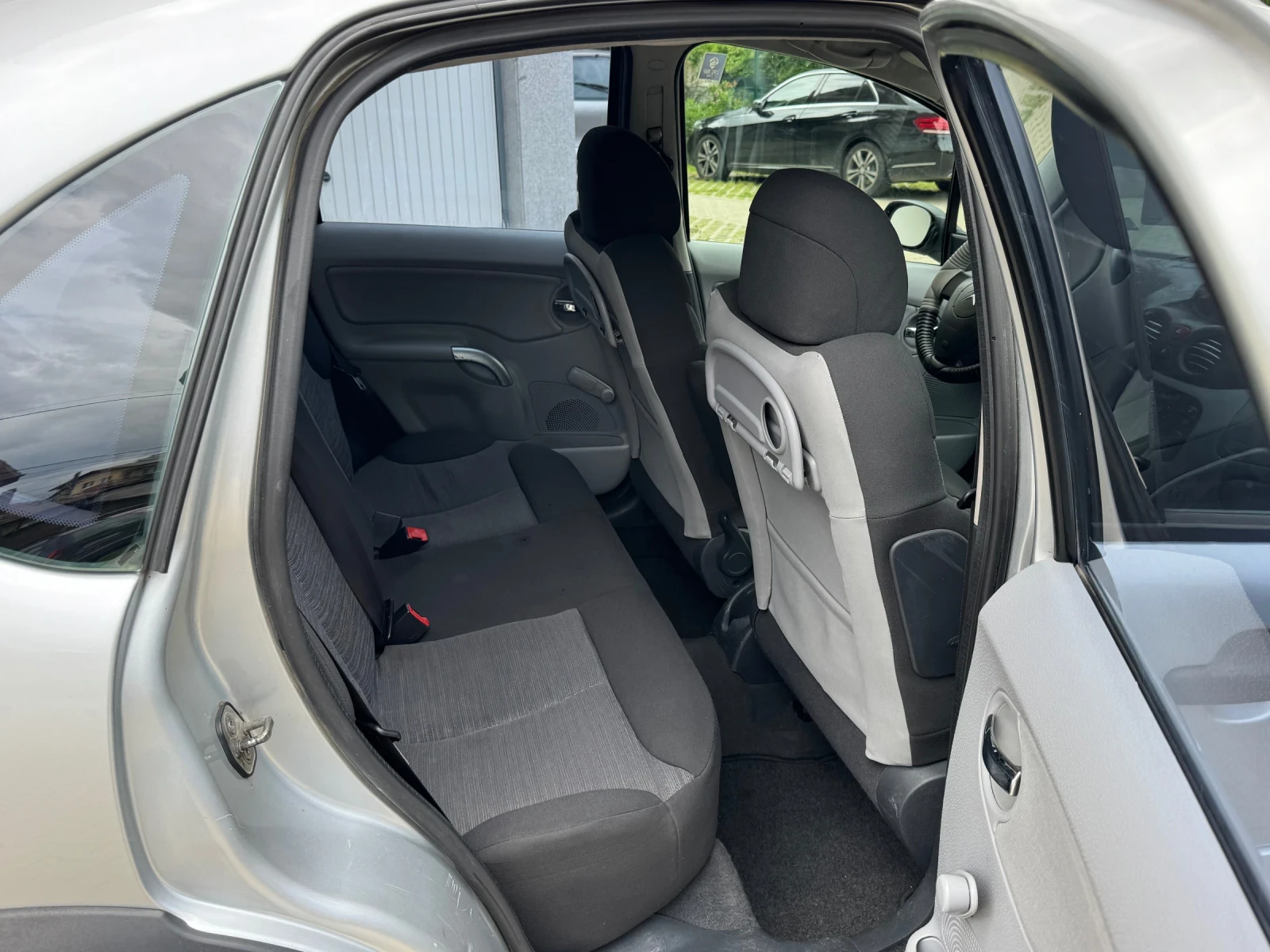 Citroen C3  XTR Automatic, снимка 11 - Автомобили и джипове - 54656179