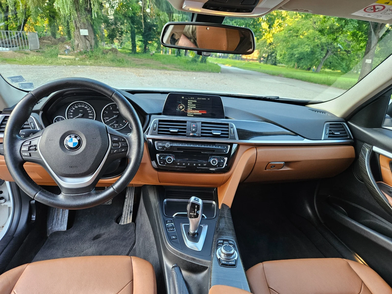 BMW 320 320d xdrive, снимка 8 - Автомобили и джипове - 54825446