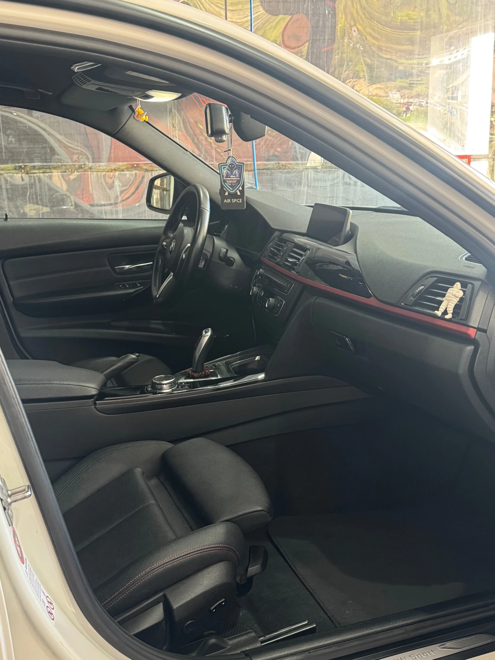 BMW 318, снимка 6 - Автомобили и джипове - 54826321