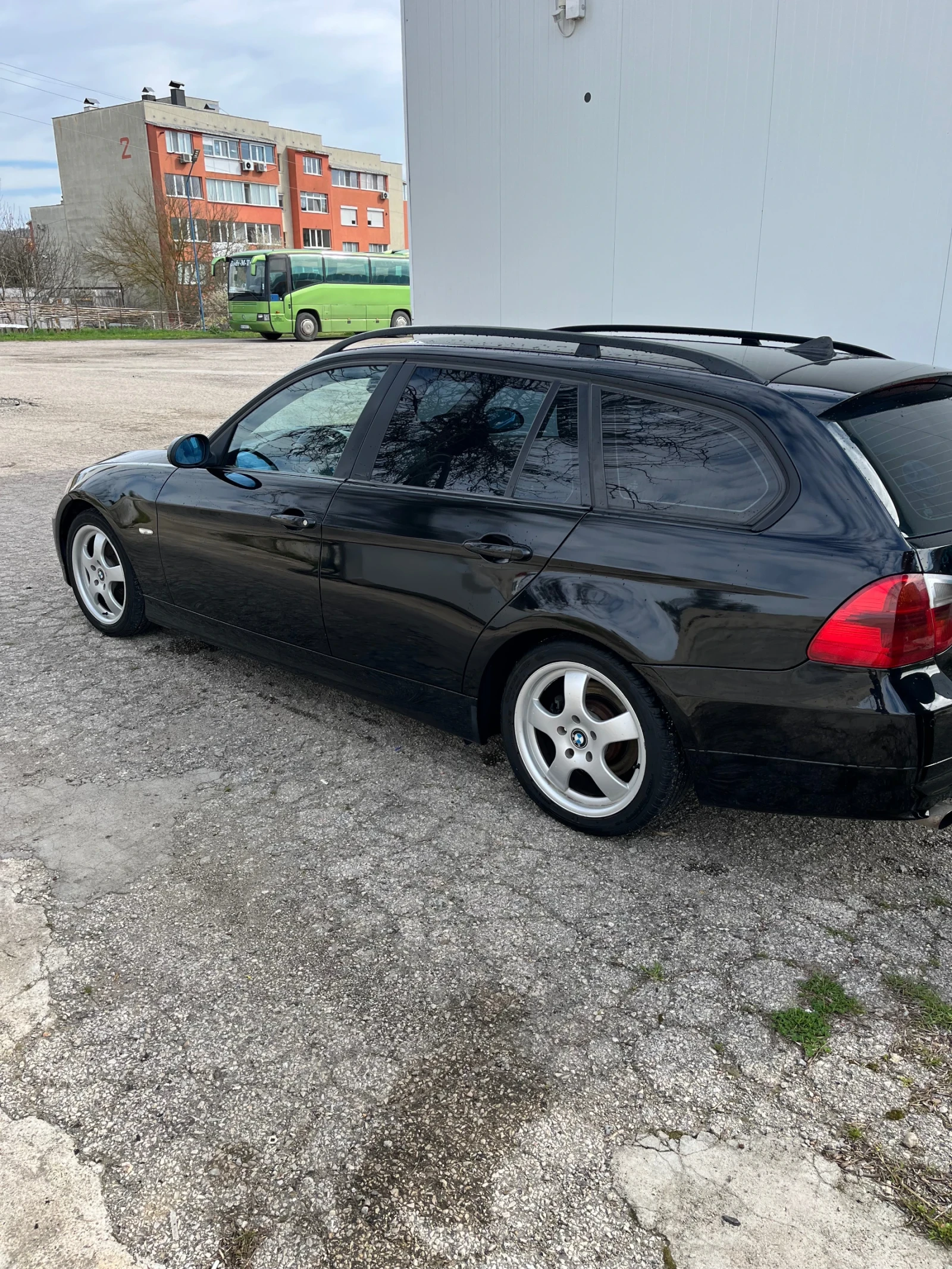 BMW 320, снимка 6 - Автомобили и джипове - 55012715