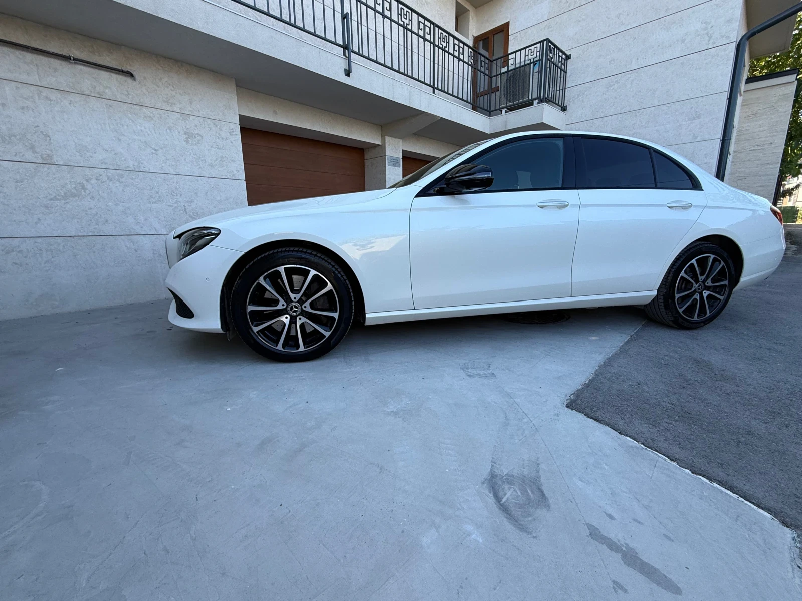 Mercedes-Benz E 400 Mercedes-Benz E 400 d 4MATIC, снимка 2 - Автомобили и джипове - 55054675