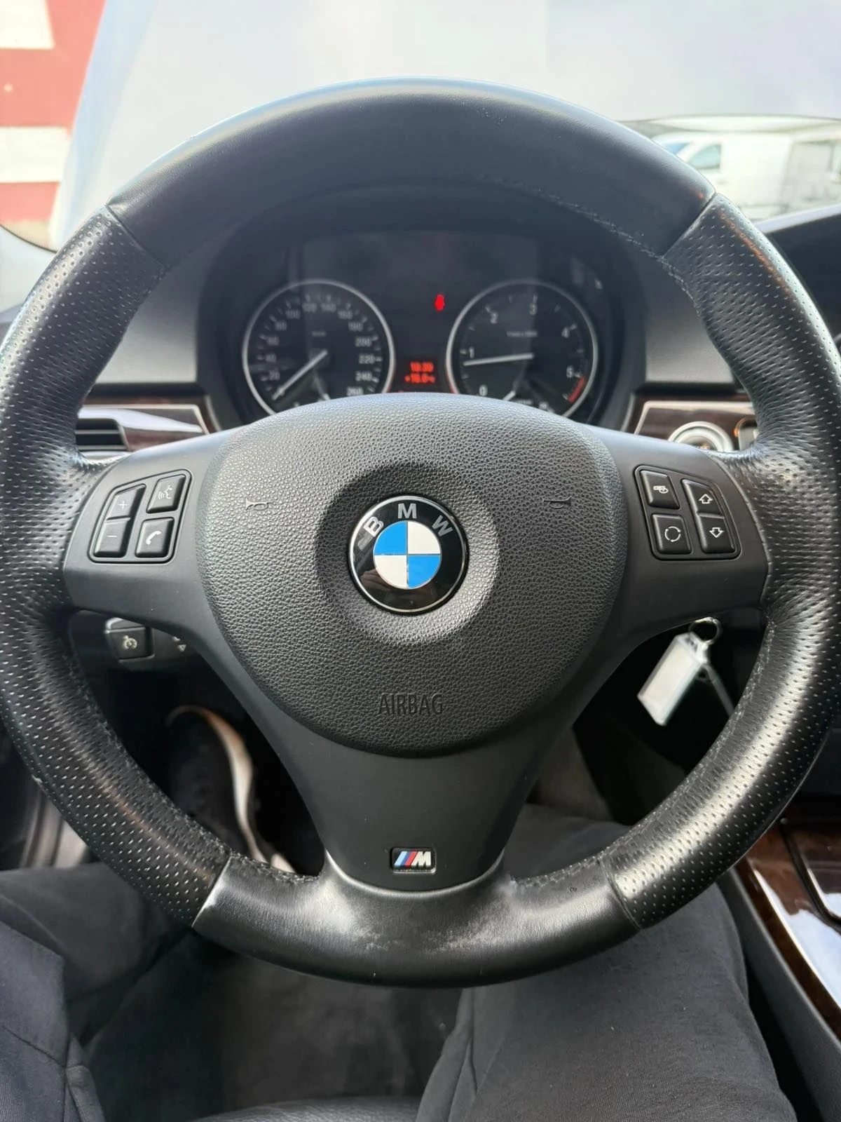 BMW 330 330 d, снимка 11 - Автомобили и джипове - 56073647