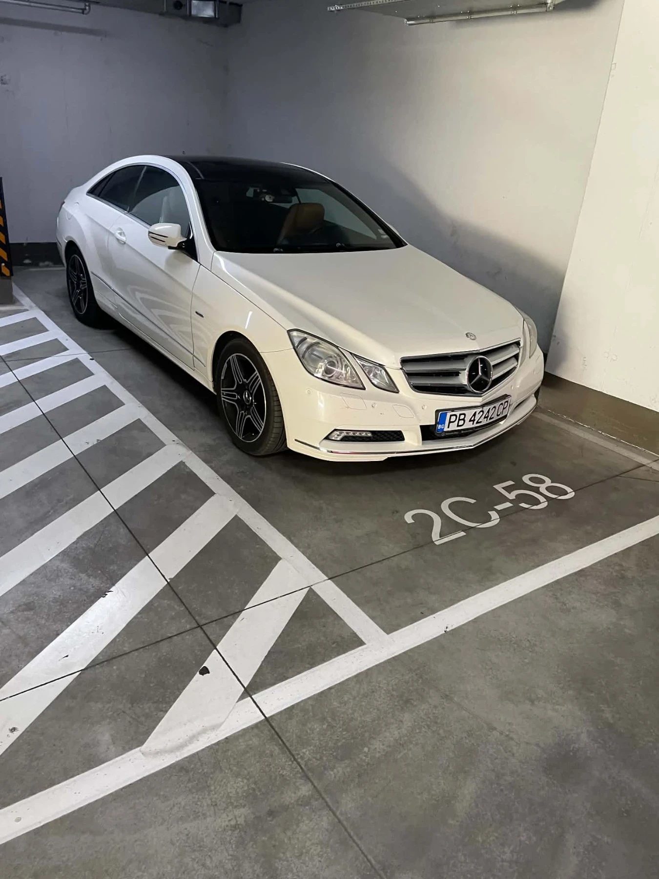 Mercedes-Benz E 350, снимка 12 - Автомобили и джипове - 56139829
