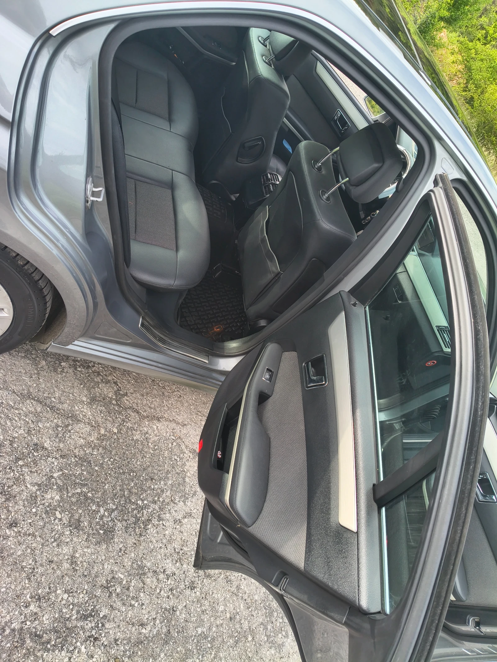 Mercedes-Benz E 250, снимка 11 - Автомобили и джипове - 56420961