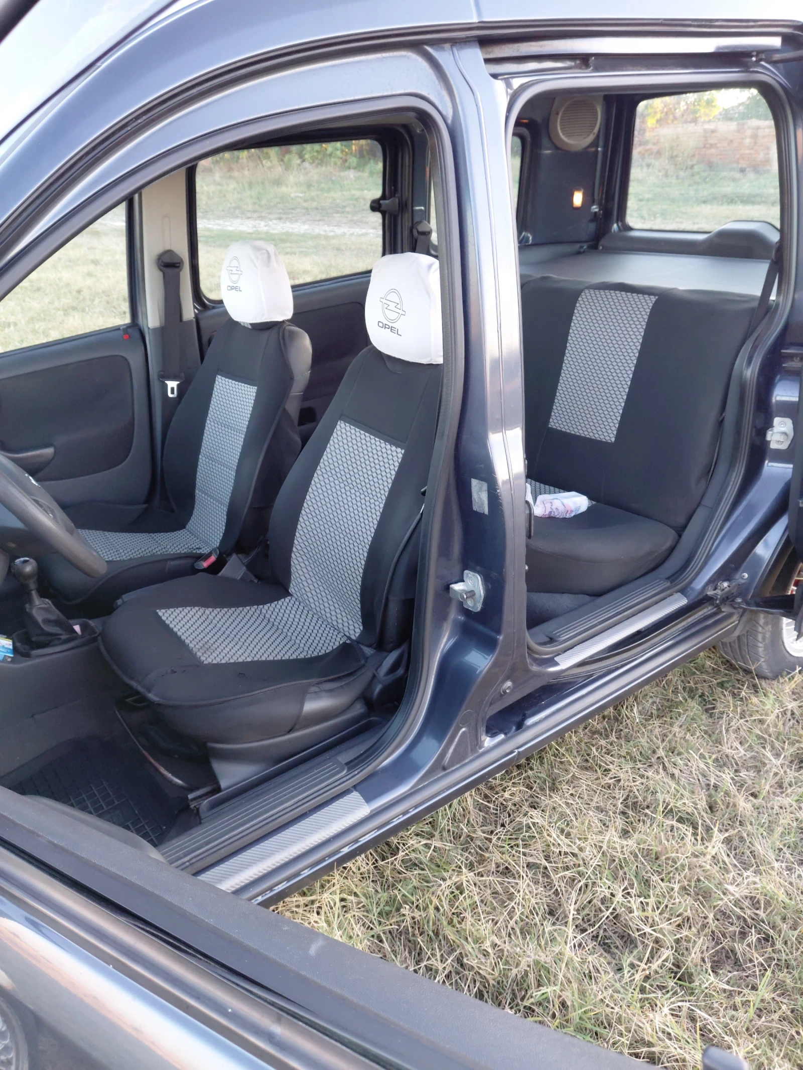 Opel Combo, снимка 5 - Автомобили и джипове - 56368850