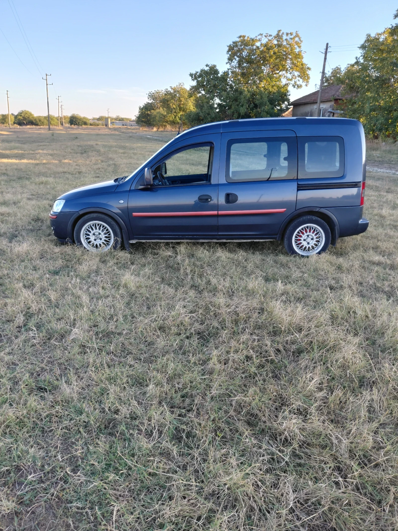 Opel Combo, снимка 3 - Автомобили и джипове - 56368850