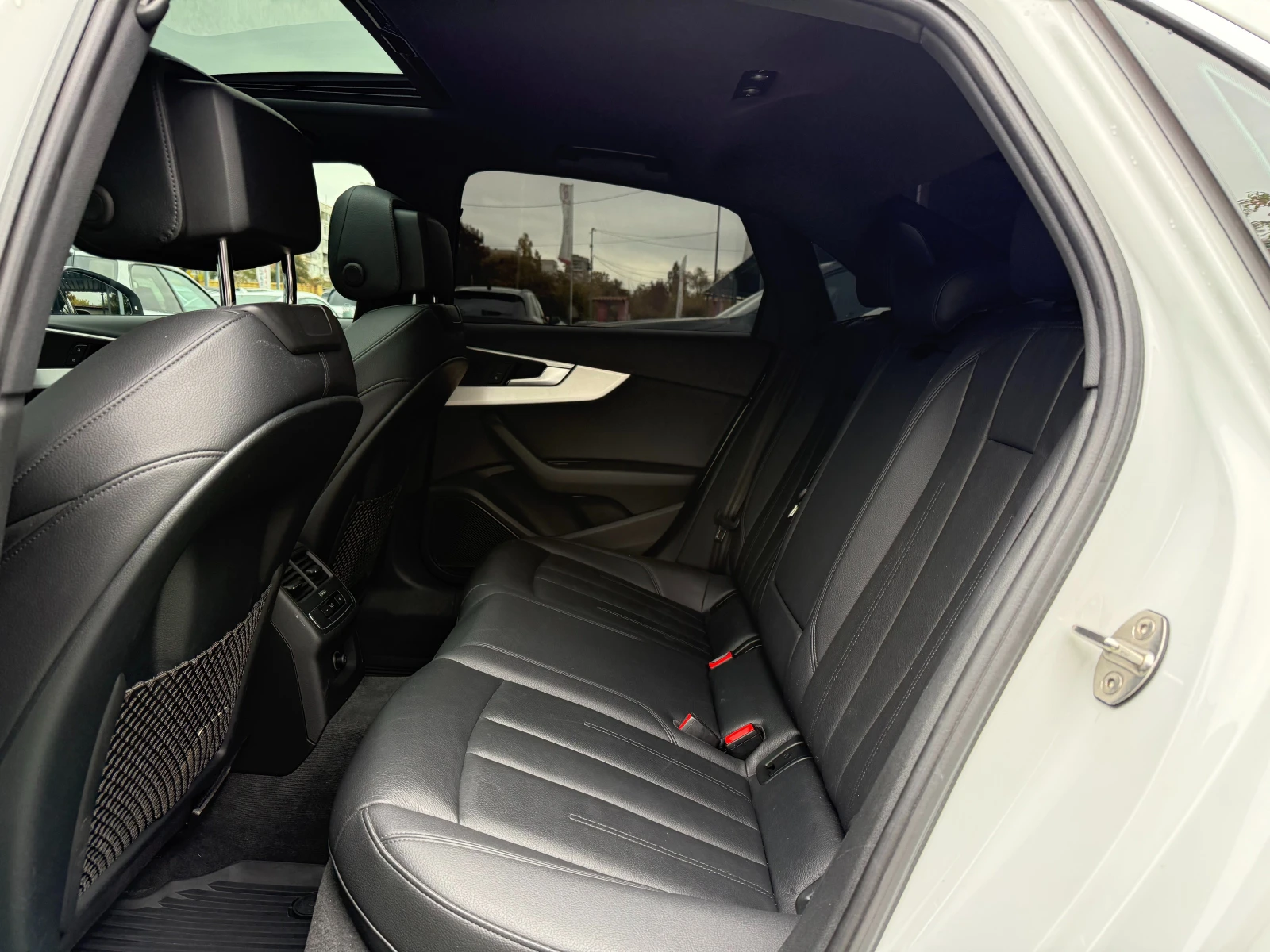 Audi A4 S-LINE, снимка 9 - Автомобили и джипове - 56521393