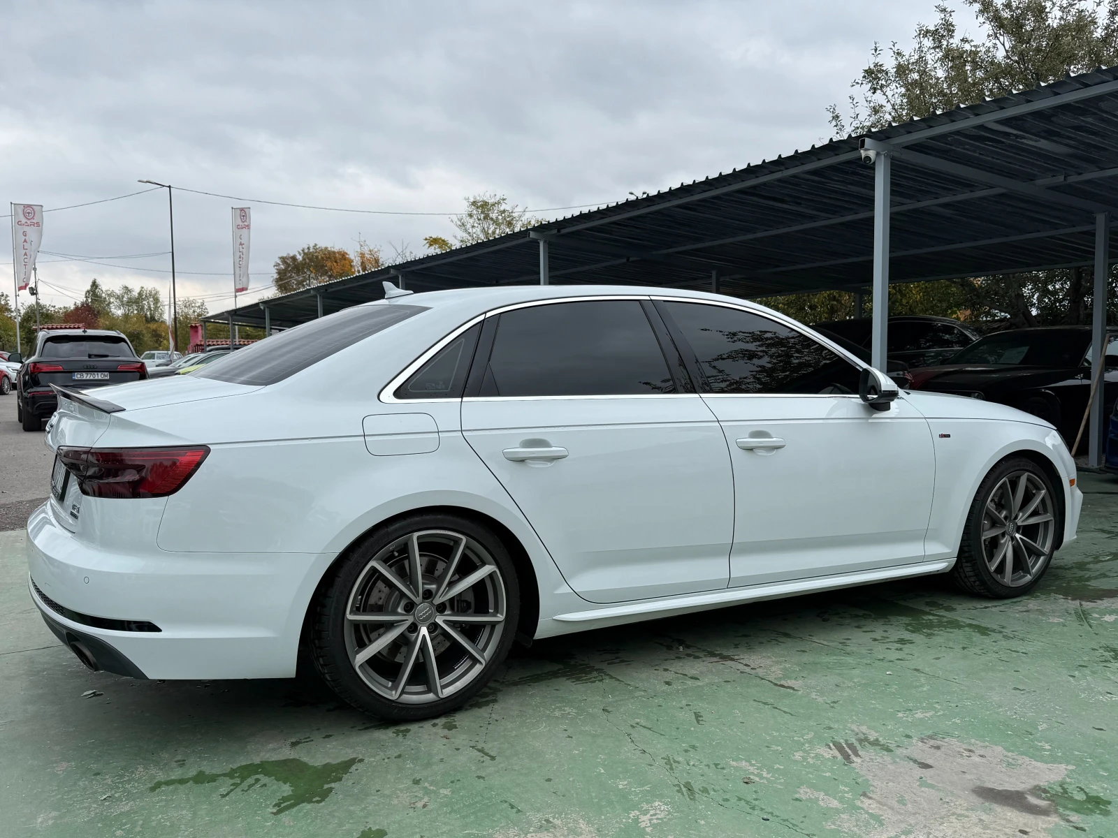 Audi A4 S-LINE, снимка 4 - Автомобили и джипове - 56521393