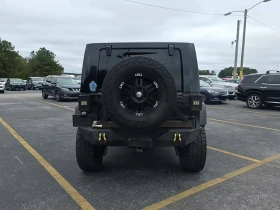     Jeep Wrangler SAHARA*  * 4WD* 2 
