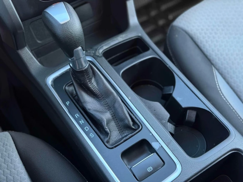 Ford Escape * SE * CARFAX * БЕЗ ПЪРВОНАЧАЛНА ВНОСКА, снимка 17 - Автомобили и джипове - 53116837