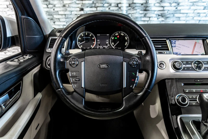 Land Rover Range Rover Sport SUPERCHARGED * AWD * ПАНО * CAMERA * ПОДГРЕВ * NAV, снимка 13 - Автомобили и джипове - 53386341