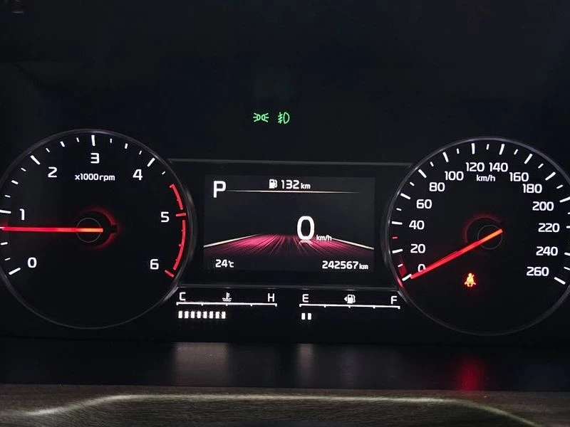 Kia Sorento Diesel 2.2 2WD| 199�.�. | Mobile.bg � ����������� 8