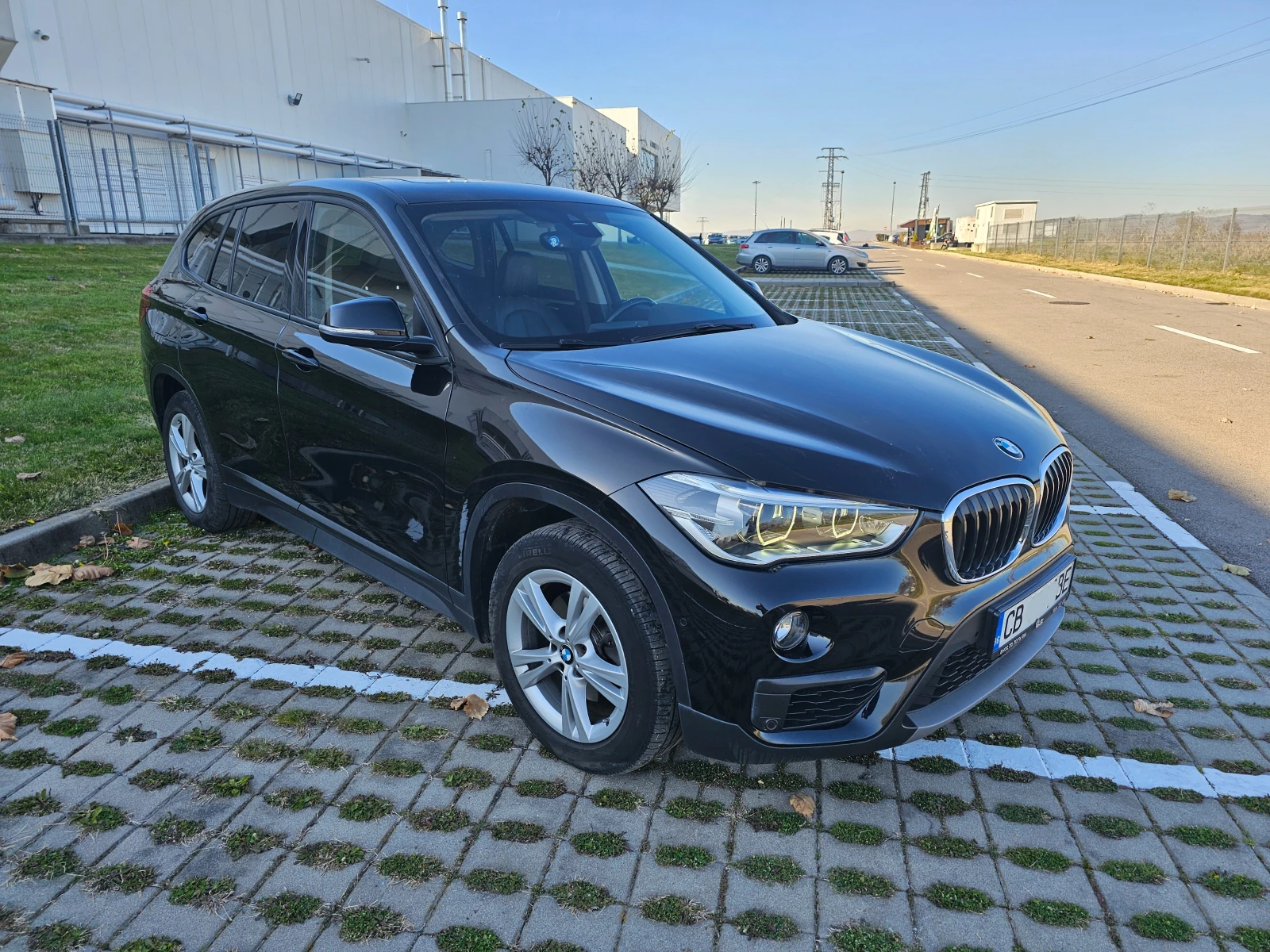 BMW X1 xDrive18d - изображение 2