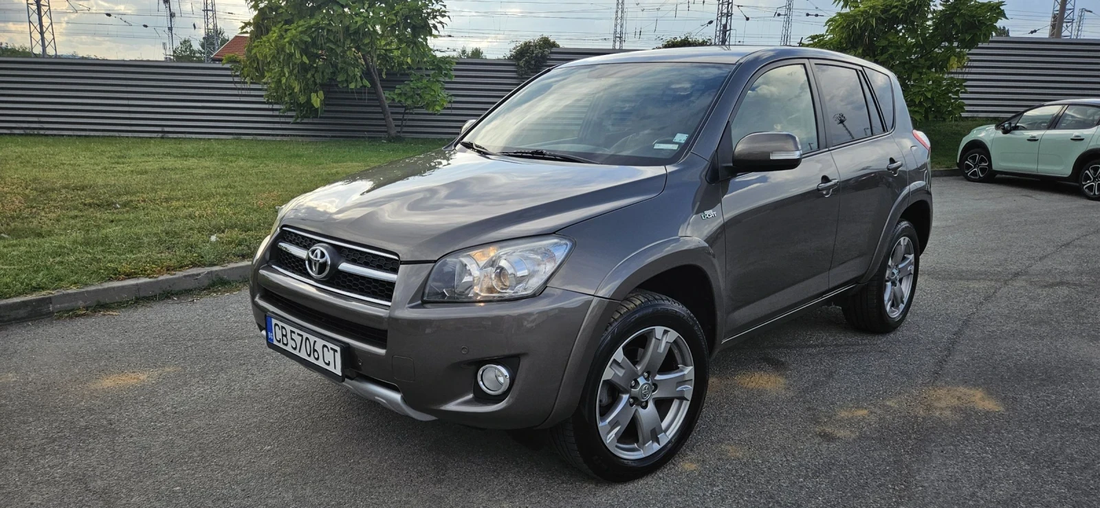 Toyota Rav4 2200 - изображение 8