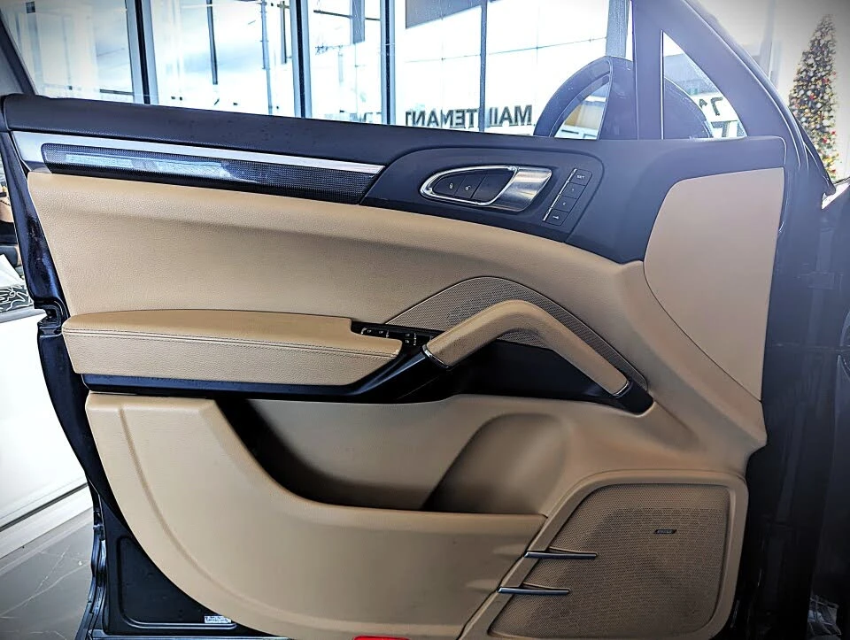 Porsche Cayenne S* ПАМЕТ* BOSE* КАМЕРА* 4 ПОДГРЕВА* ОБДУХВАНЕ* ПАН, снимка 13 - Автомобили и джипове - 53815758