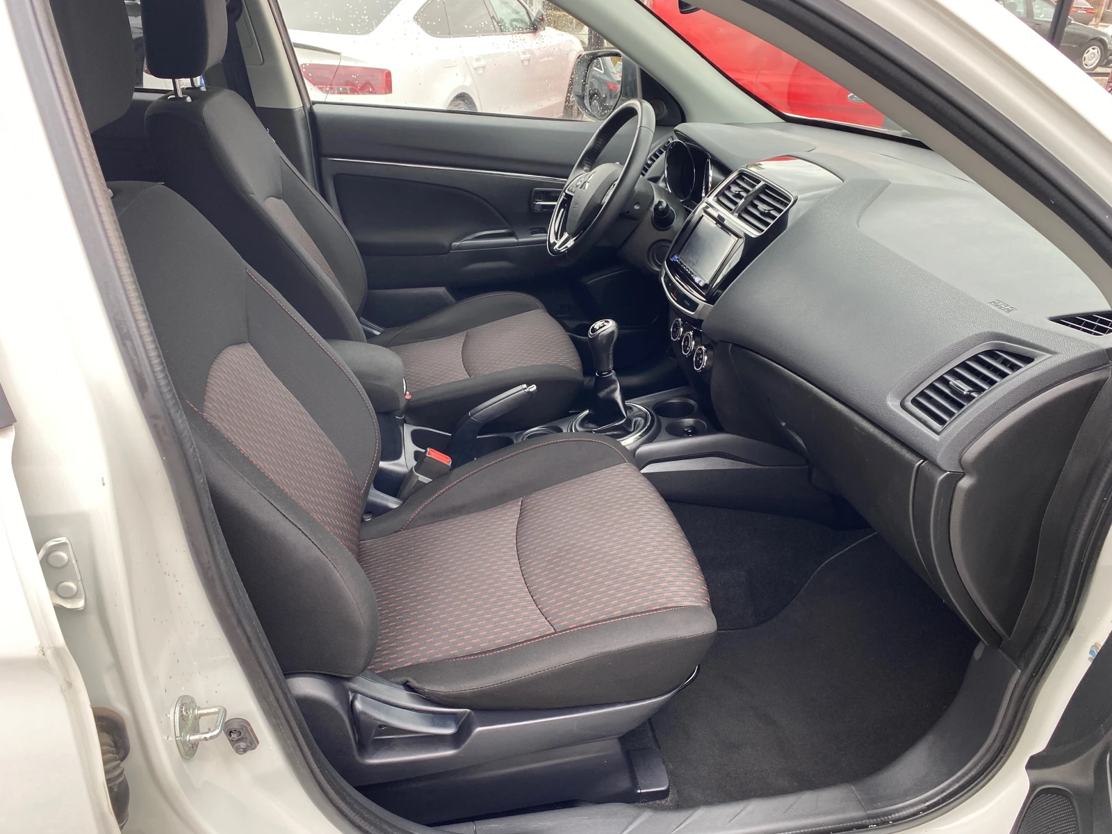 Mitsubishi ASX 1.6 NAVI LPG, снимка 10 - Автомобили и джипове - 53892136