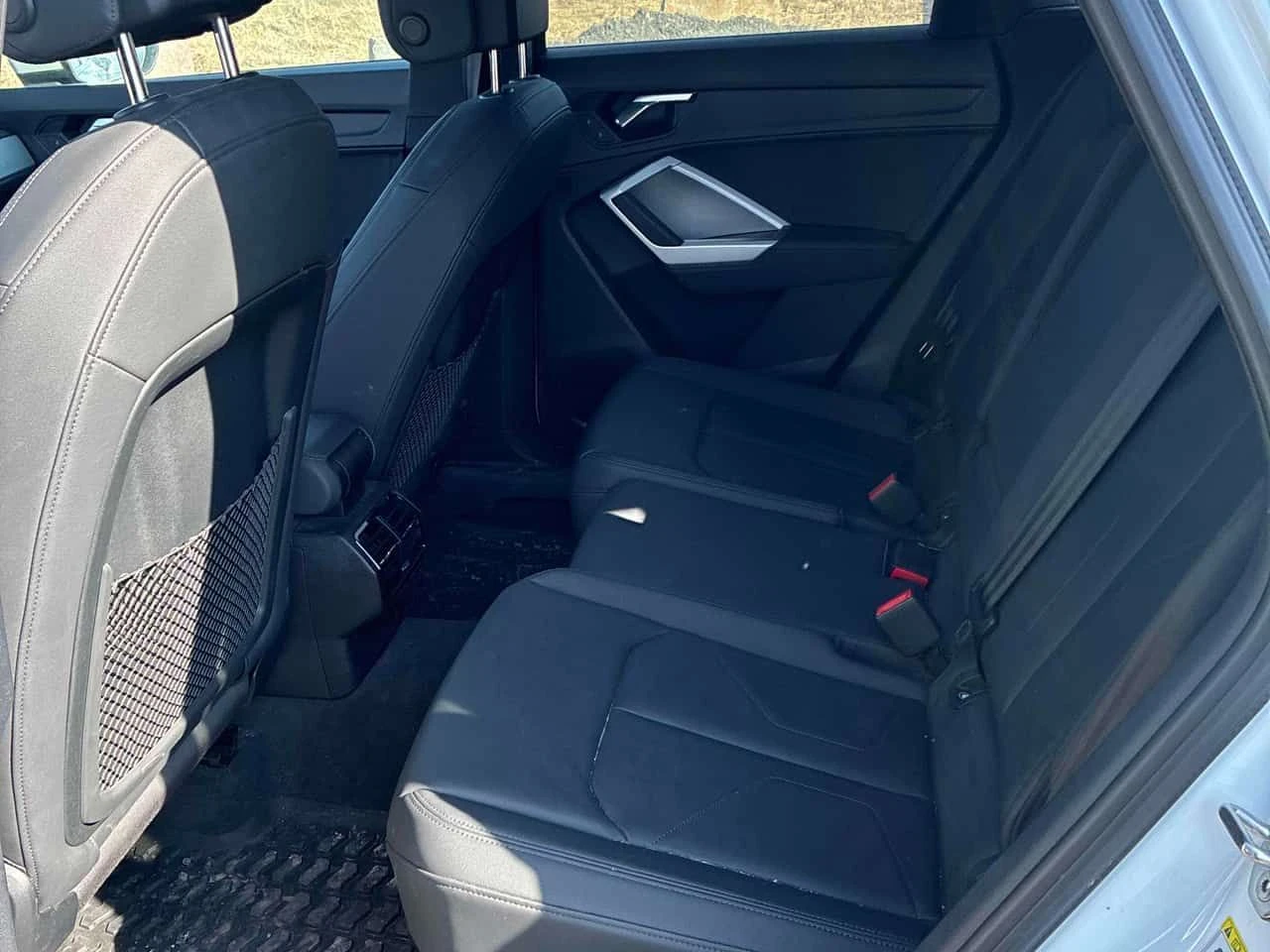 Audi Q3 * Komfort * CARFAX * 2 КЛЮЧА * ПАНО * KEYLESS, снимка 16 - Автомобили и джипове - 54158123