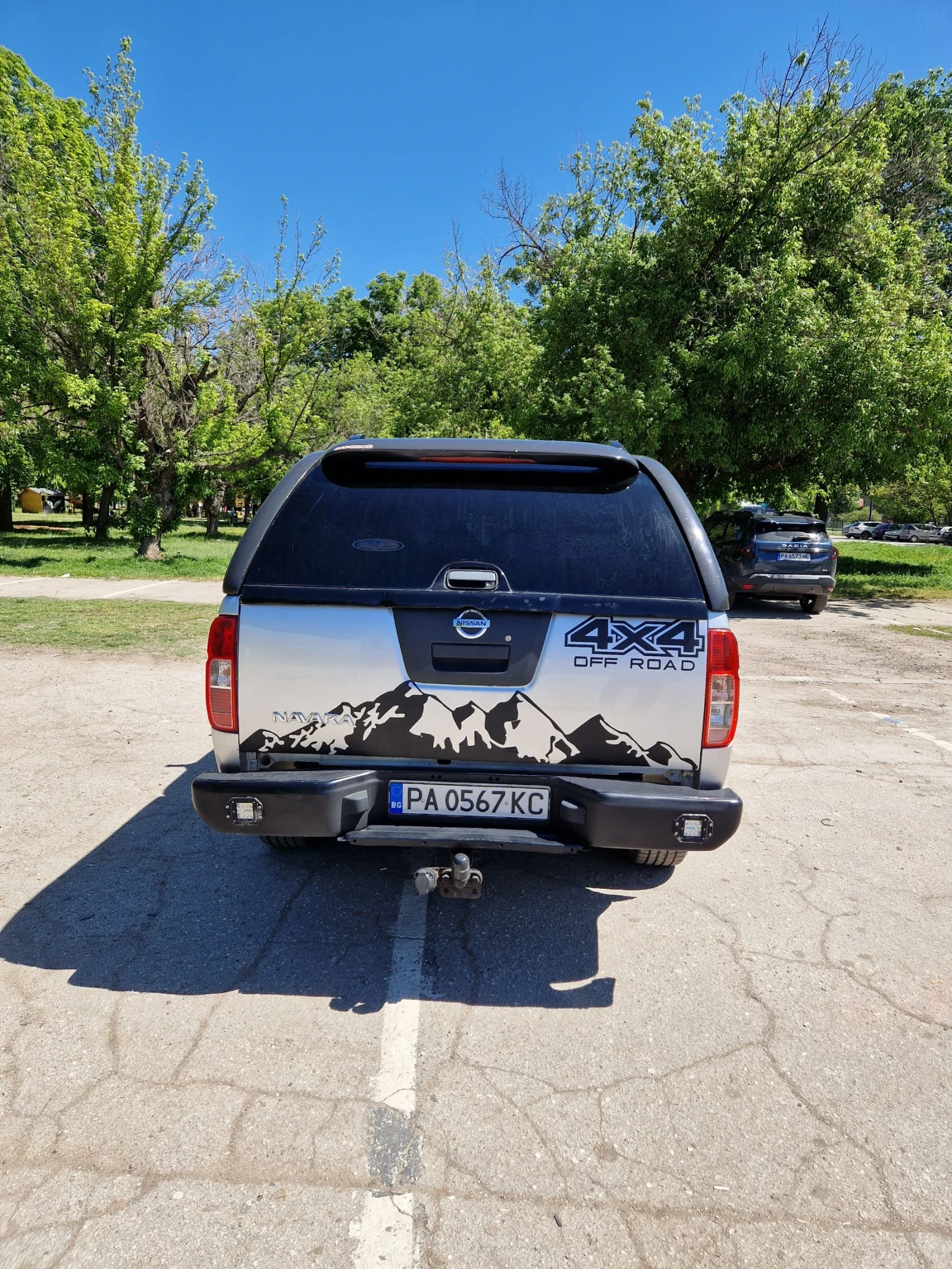 Nissan Navara, снимка 5 - Автомобили и джипове - 54321980