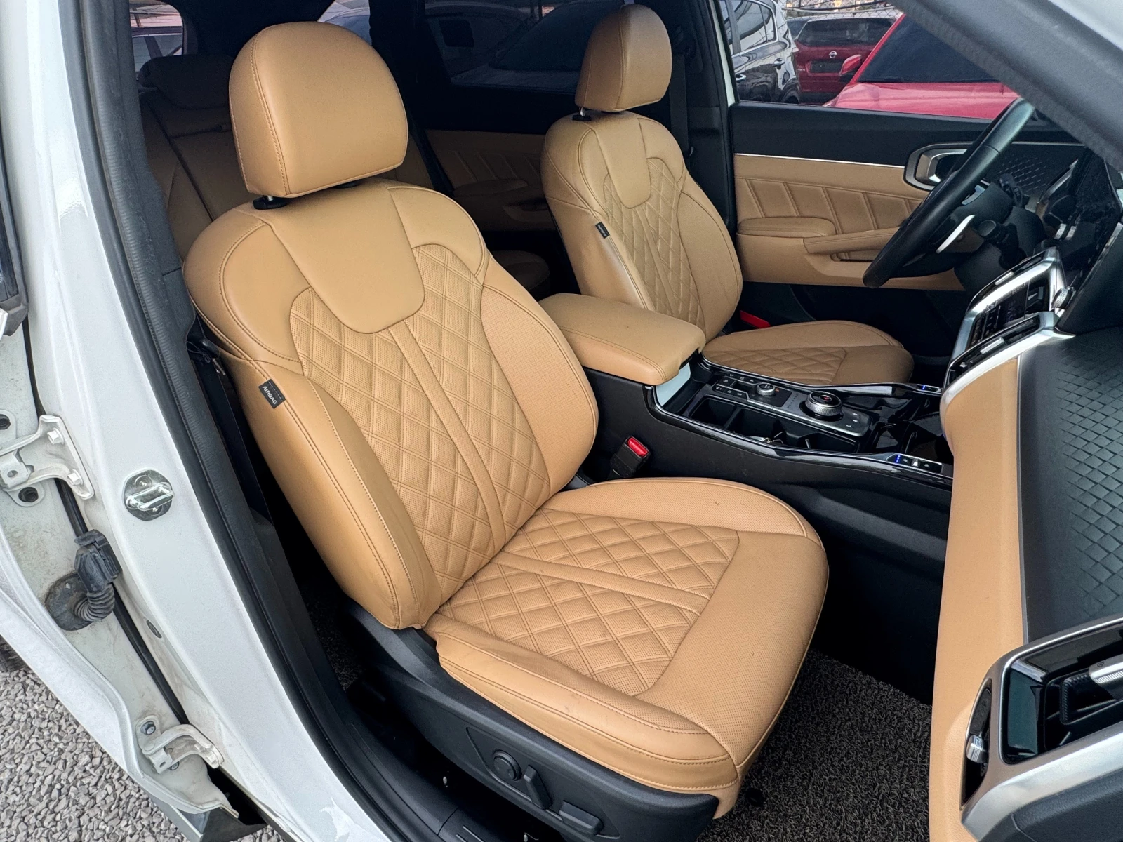 Kia Sorento 2.2D ! 4WD ! Signature !, снимка 10 - Автомобили и джипове - 55014056