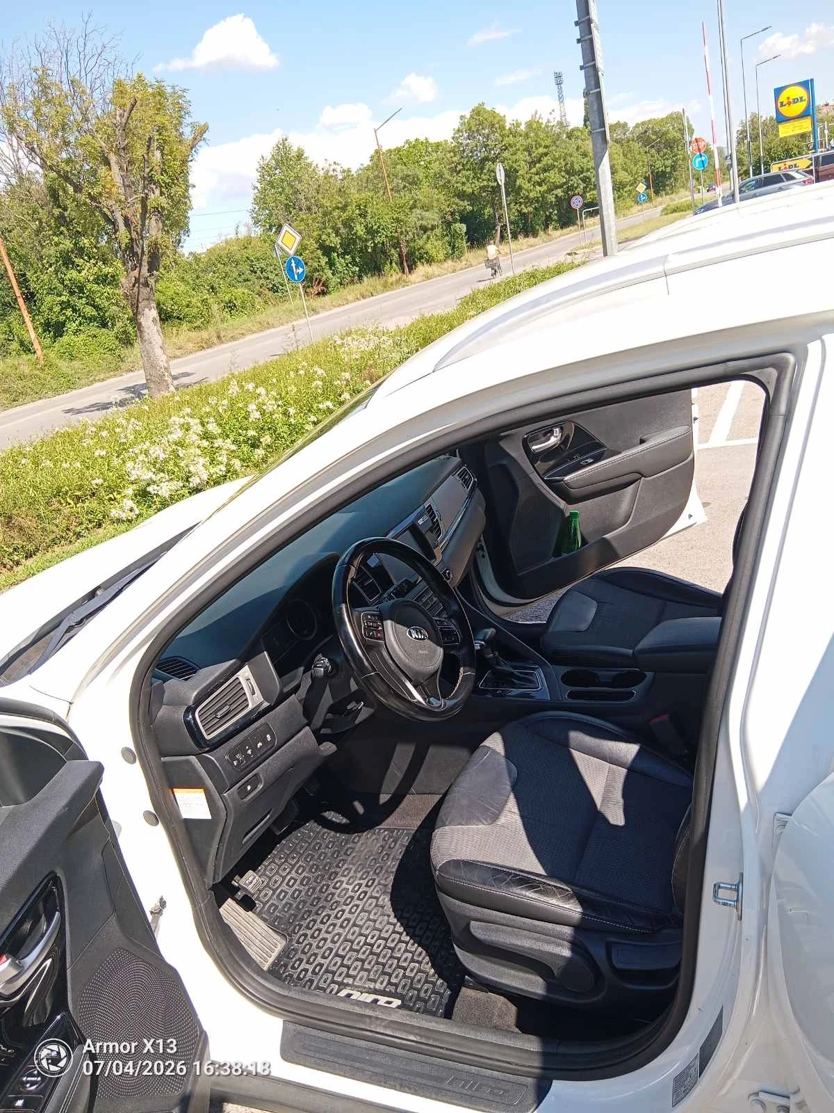 Kia Niro Hybrid + , снимка 2 - Автомобили и джипове - 55156816