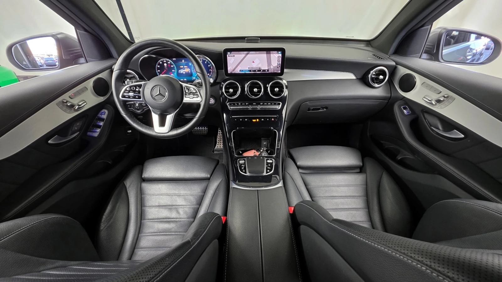 Mercedes-Benz GLC 300 4MATIC Premium, снимка 7 - Автомобили и джипове - 55432984