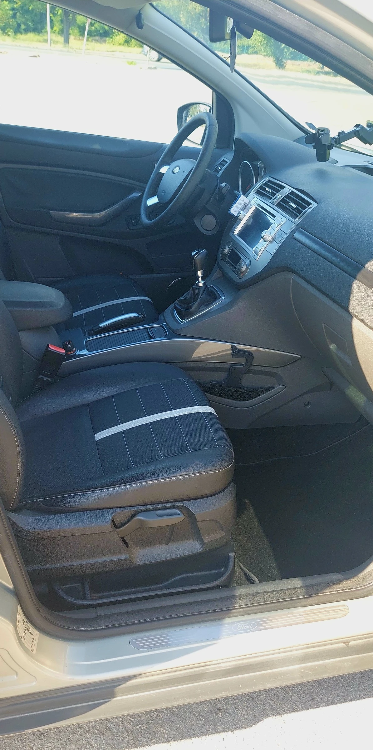 Ford Kuga, снимка 4 - Автомобили и джипове - 55682136