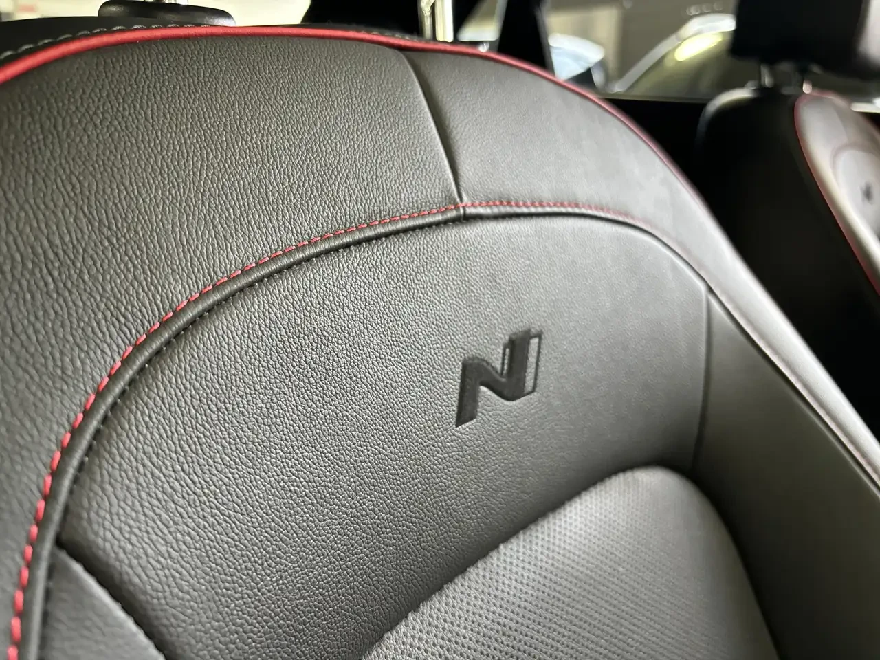 Hyundai Kona 1.6T N Line| AWD| ULTIMATEPKG| NAV| SUNROOF| LEATH | Mobile.bg � ����������� 14