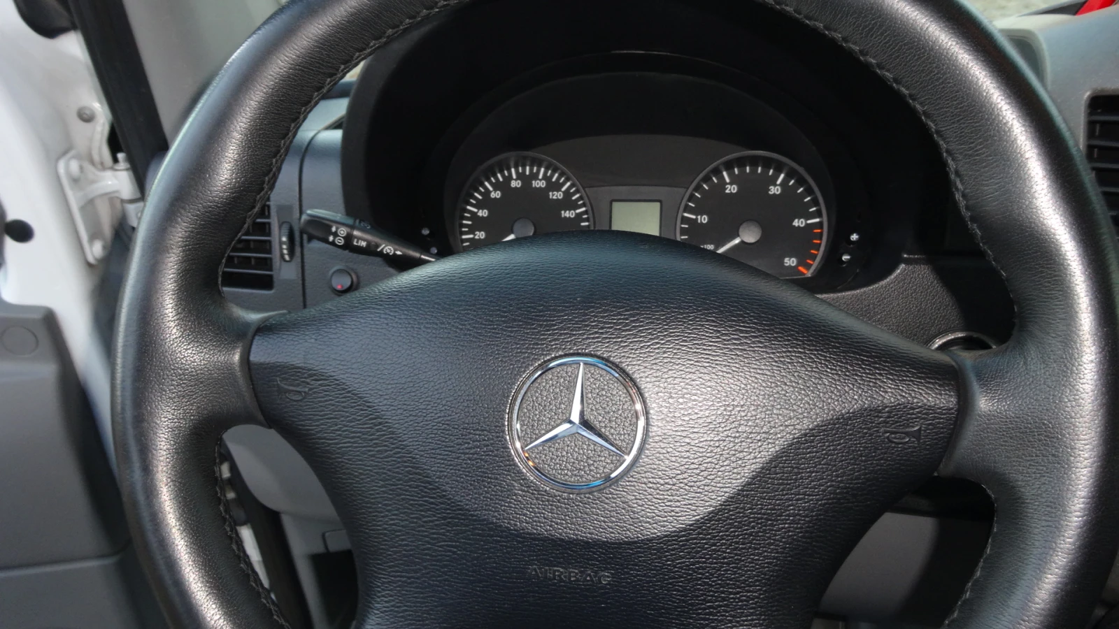 Mercedes-Benz Sprinter 319 4x4, снимка 10 - Бусове и автобуси - 54195869