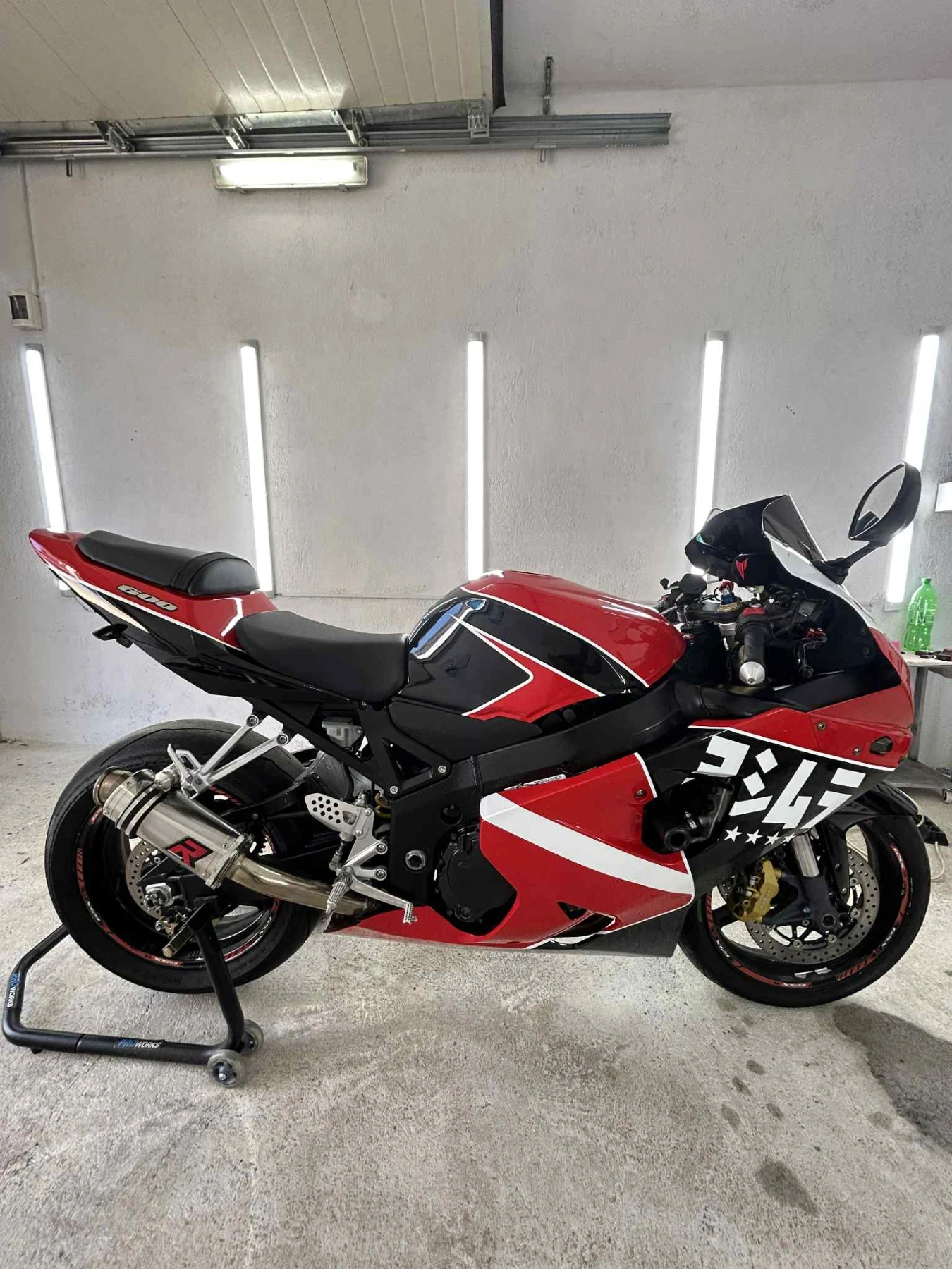 Suzuki Gsxr 600 - изображение 6