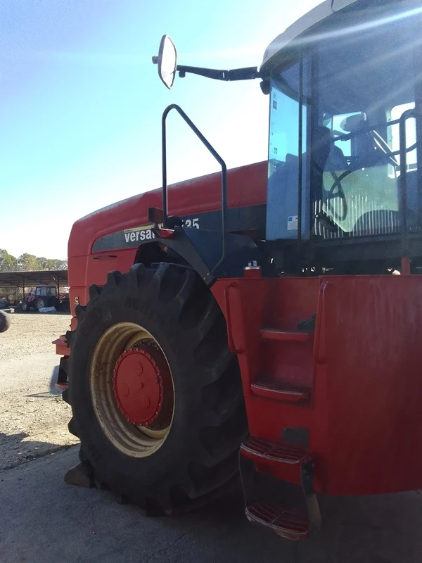 Трактор Buhler Versatile 435, снимка 3 - Селскостопанска техника - 47941349