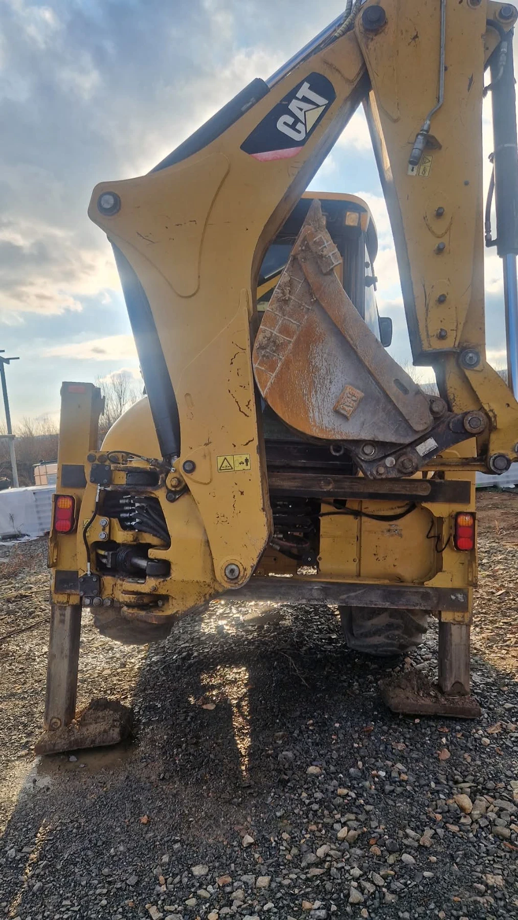 Багер Caterpillar Cat 432F - изображение 3