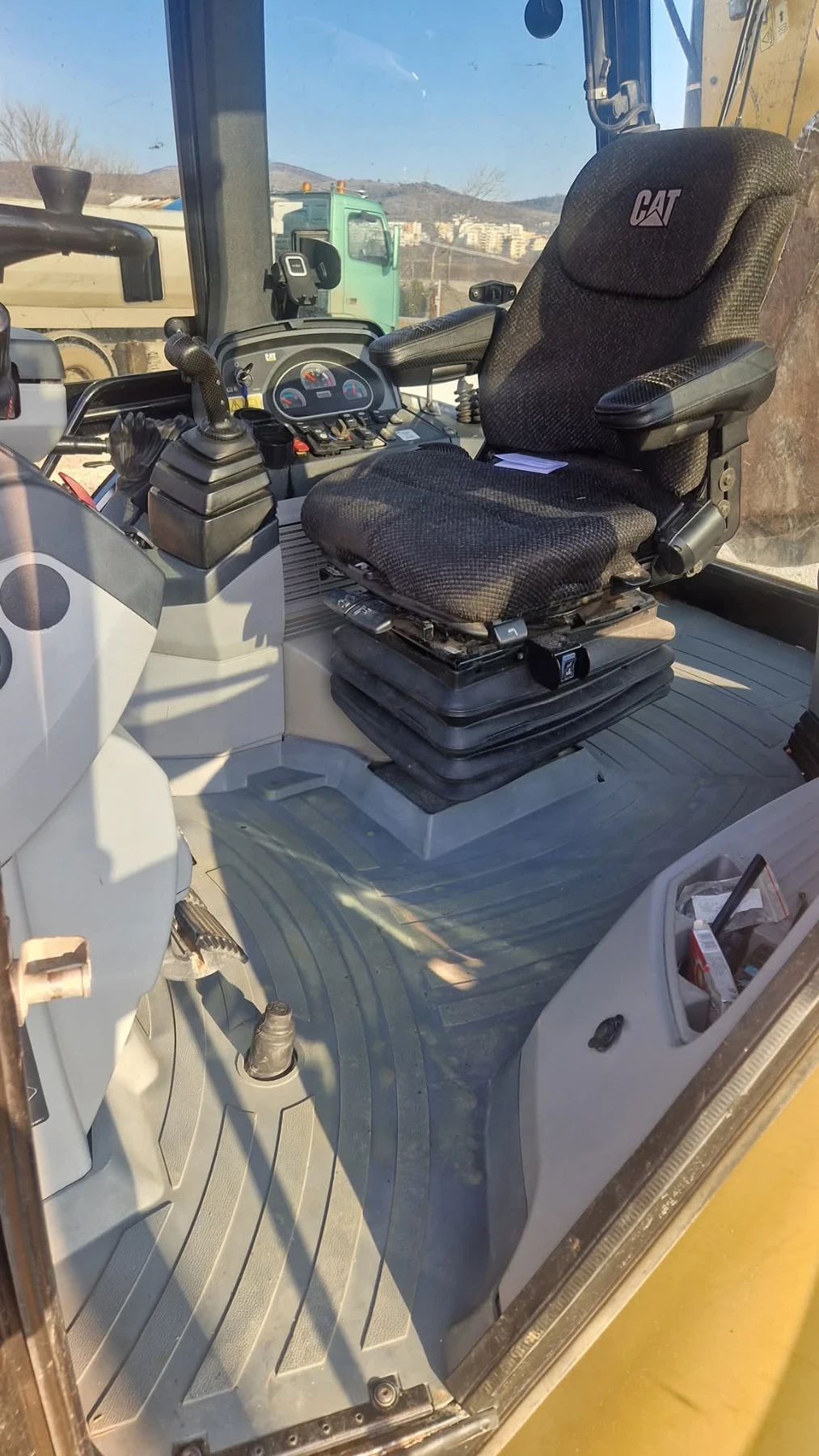 Багер Caterpillar Cat 432F - изображение 4