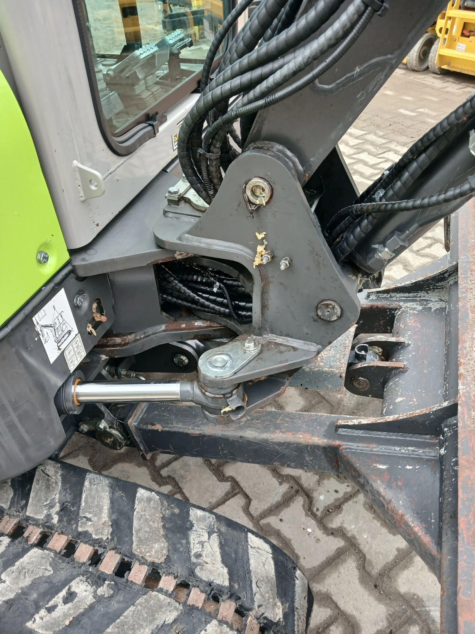 Багер ZOOMLION ZE 26 GU, снимка 7 - Индустриална техника - 54062362