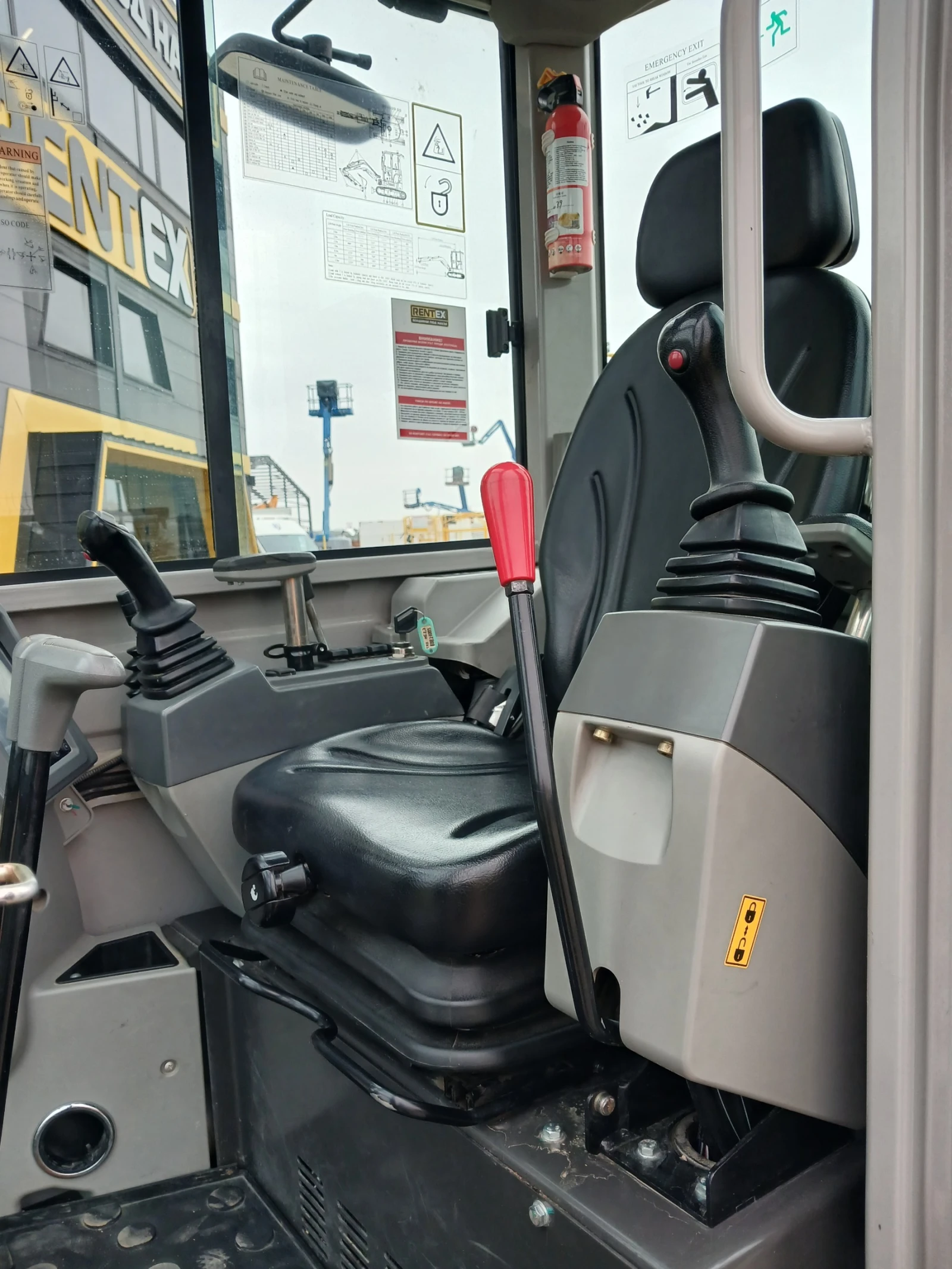 Багер ZOOMLION ZE 26 GU, снимка 14 - Индустриална техника - 54062362