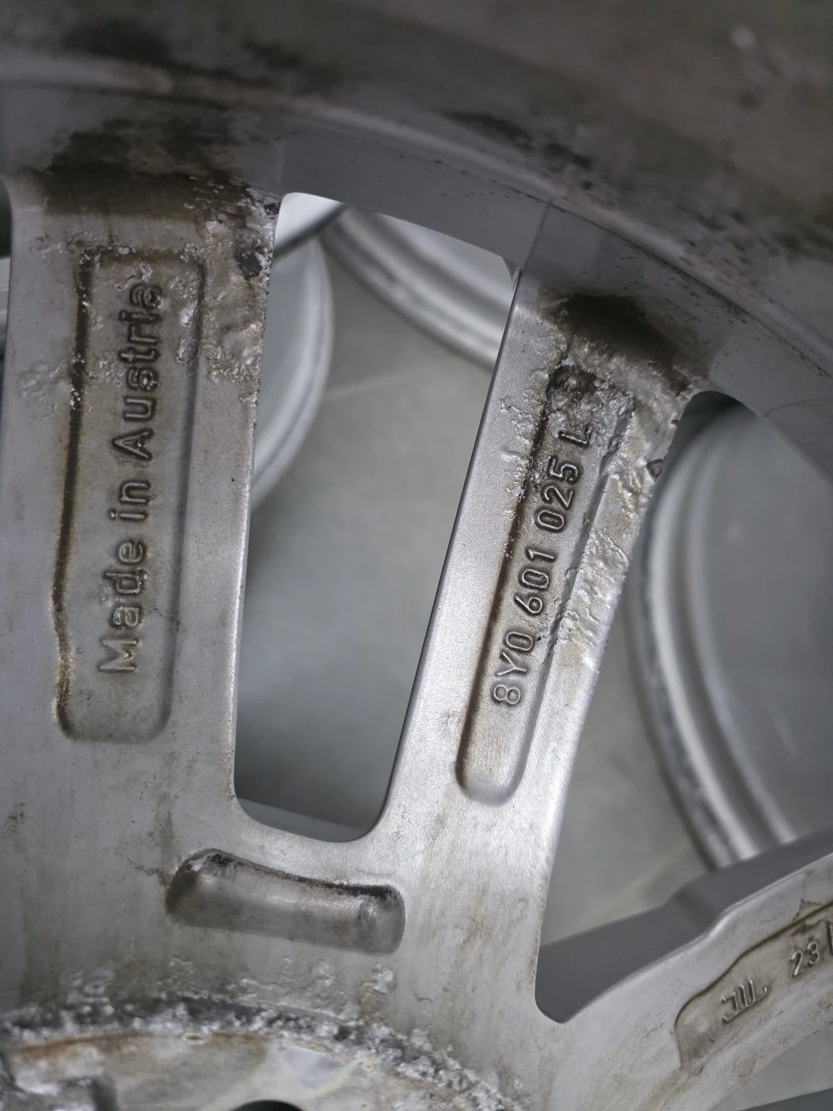 Джанти за Audi, снимка 9 - Гуми и джанти - 56729890