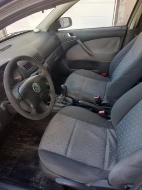 Skoda Octavia 1.6 LPG Климатик Спешно, снимка 5