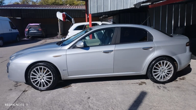 Alfa Romeo 159, снимка 2 - Автомобили и джипове - 47737781