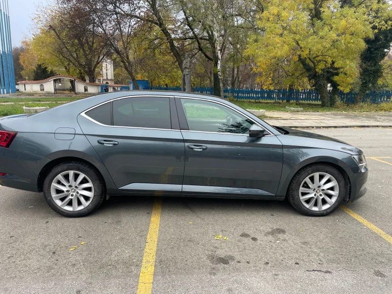 Skoda Superb 2.0 TDI 150 PS, снимка 3 - Автомобили и джипове - 47989674