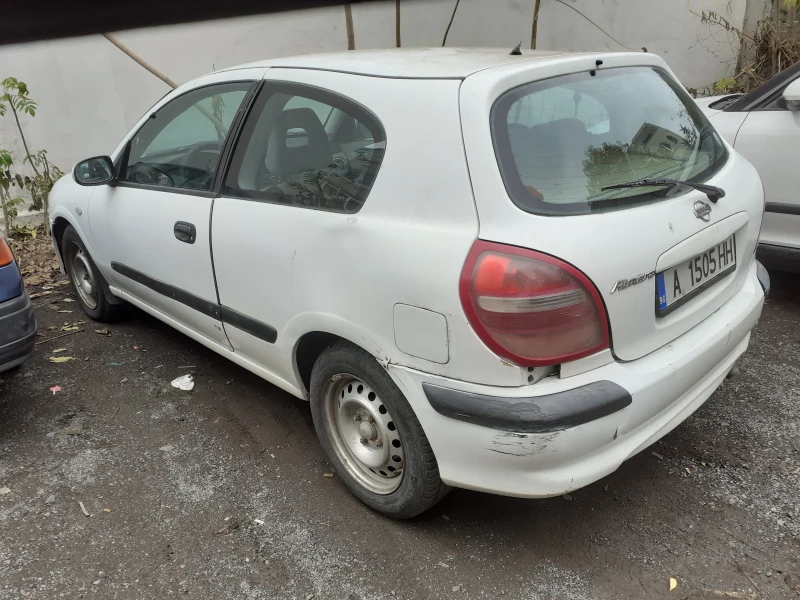 Nissan Almera 2000, снимка 3 - Автомобили и джипове - 47998536