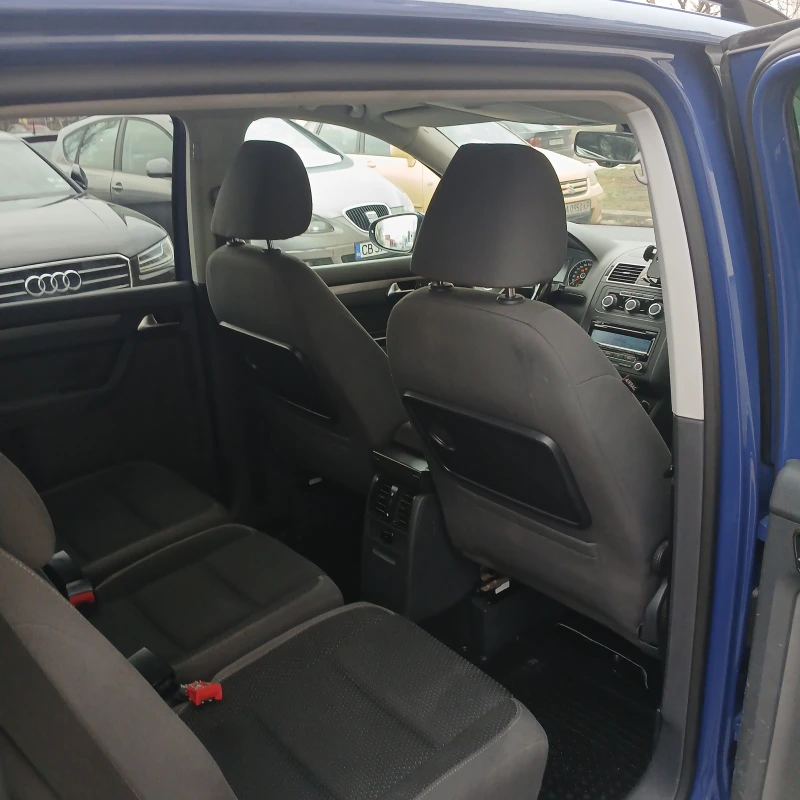 VW Touran АВТОМАТИК. DSJ., снимка 14 - Автомобили и джипове - 48807857