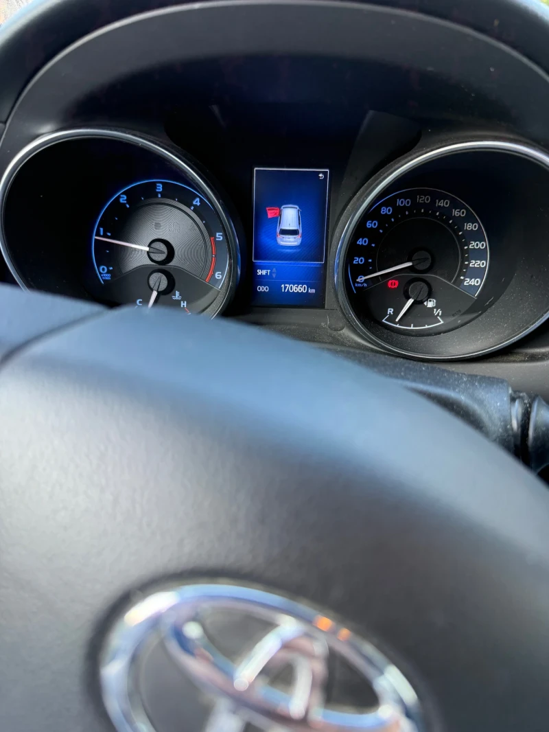 Toyota Auris Touringsport 1.6 D4-D Facelift, снимка 10 - Автомобили и джипове - 49686044