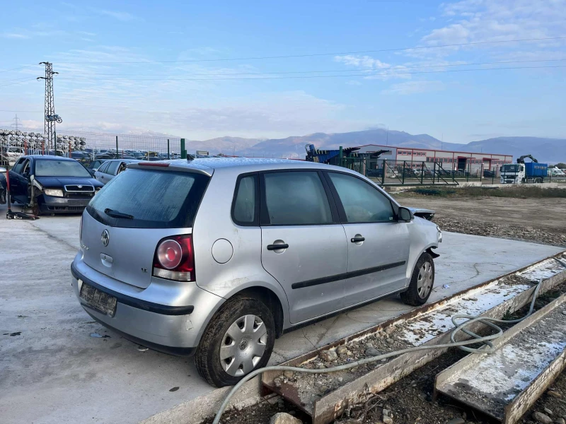 VW Polo Vw Polo / Поло 1.4 16v 80 кс. бенз, снимка 3 - Автомобили и джипове - 52072878