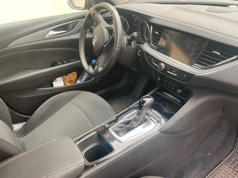 Opel Insignia 1, 6, снимка 3 - Автомобили и джипове - 53068713